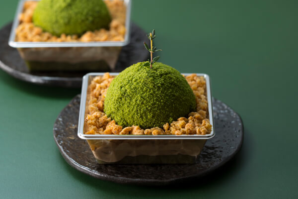 抹茶の苔玉ケーキ