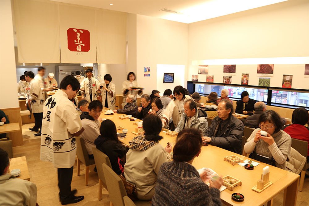 薄皮茶屋の朝茶会