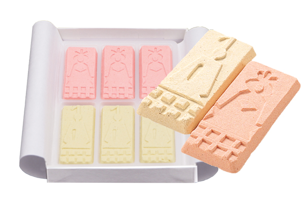 ひな打菓子